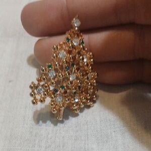 "Make Offer" Gold Christmas Tree Brooch